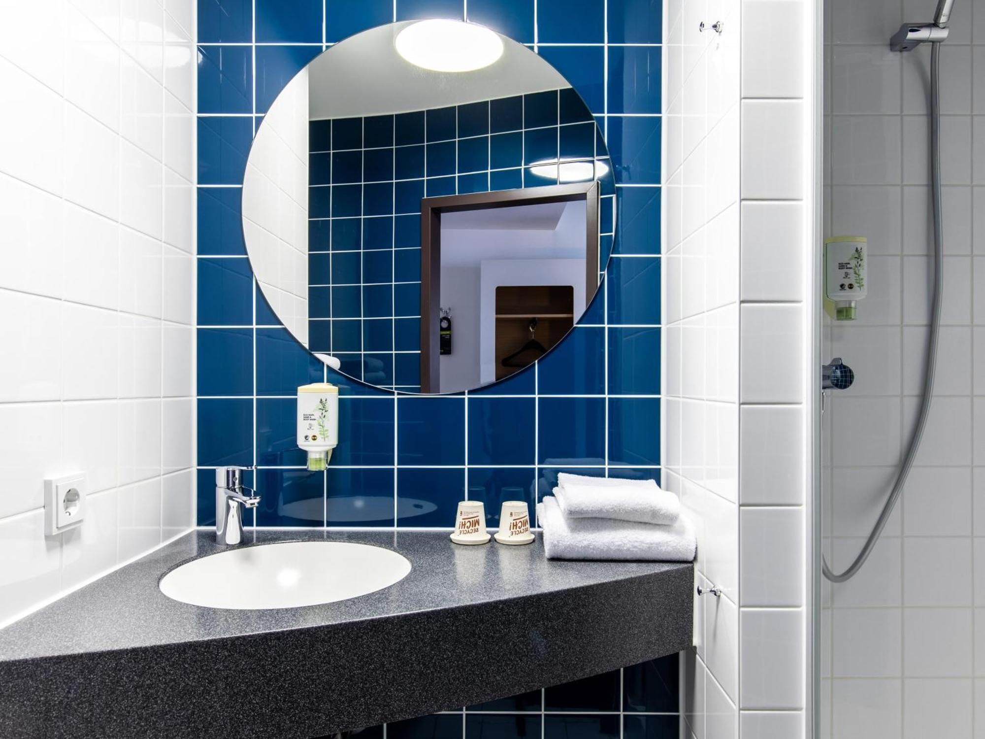 B&B Hotel Hamburg City-Ost Экстерьер фото